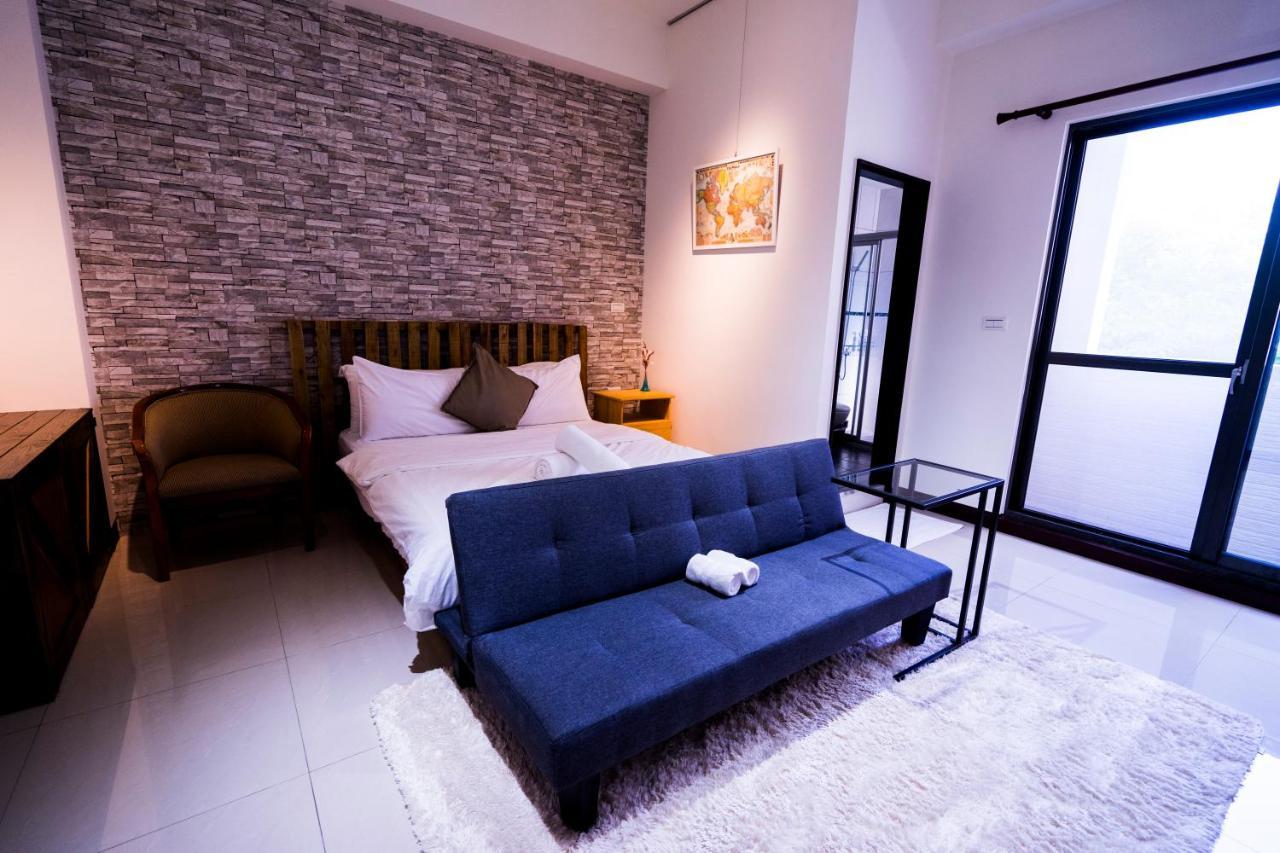 黑琵軼棧湖濱旅宿 K&B Happy Hostel Tainan Exterior foto