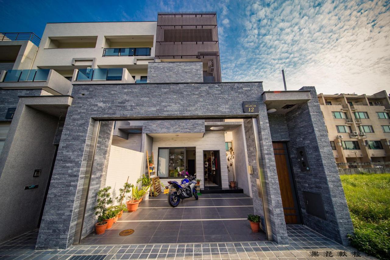 黑琵軼棧湖濱旅宿 K&B Happy Hostel Tainan Exterior foto